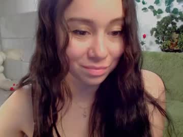 Alinaxrose Chaturbate stream image from July 17, 2026