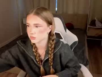 Cherryyy_Bliss Chaturbate stream image from July 17, 2026
