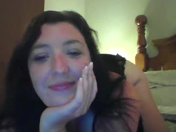 Mollie1990 Chaturbate stream image from July 17, 2026