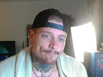 Redinthebed Chaturbate stream image from July 17, 2026