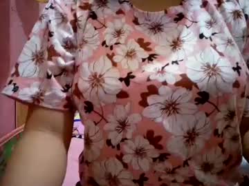 Charlincadorna125 Chaturbate stream image from July 17, 2026
