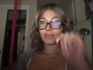 Therain222 Chaturbate stream image from July 17, 2026