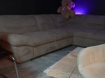 Astridjade Chaturbate stream image from July 17, 2026