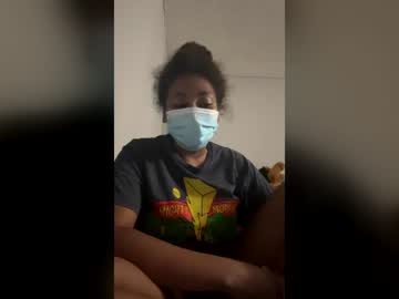 Playgroundjenn Chaturbate stream image from July 17, 2026