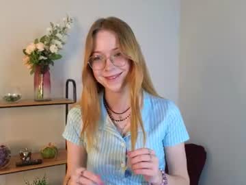 Elizabethmcdaniel Chaturbate stream image from July 17, 2026