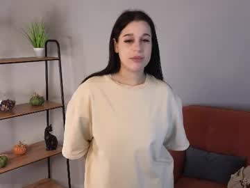 Melissalong Chaturbate stream image from July 17, 2026