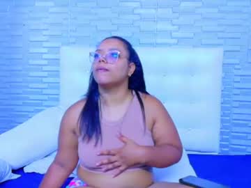 Hugeass_Princess Chaturbate stream image from July 17, 2026