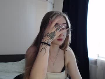 Kisa____ Chaturbate stream image from July 17, 2026