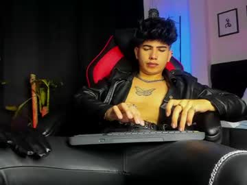 Lylebennett_ Chaturbate stream image from July 17, 2026