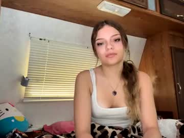 Itselliemonroe Chaturbate stream image from July 17, 2026