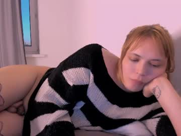 Yomoyoo Chaturbate stream image from July 17, 2026