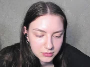 Love_Lina_Muuur Chaturbate stream image from July 17, 2026