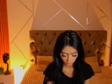 _Coraliinee_ Chaturbate stream image from July 17, 2026