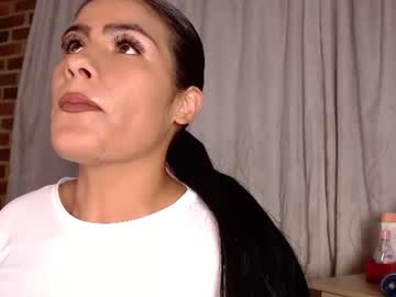 Aiilynn_1 Chaturbate stream image from July 18, 2026