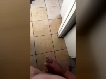 Chris412399 Chaturbate stream image from July 18, 2026