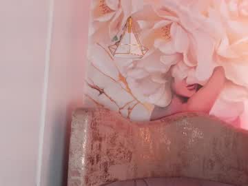 Bella_Moonlight_Cr Chaturbate stream image from July 18, 2026