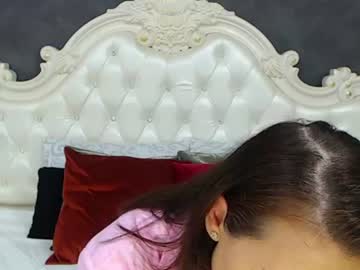 Elisabethswan Chaturbate stream image from July 18, 2026