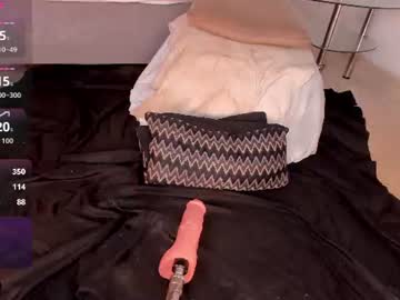 Jhony_Curly Chaturbate stream image from July 18, 2026