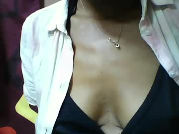 Vounialdy Chaturbate stream image from July 18, 2026