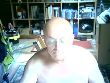 Bluebox65 Chaturbate stream image from July 18, 2026