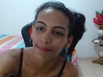 Laura_Hon11 Chaturbate stream image from July 18, 2026