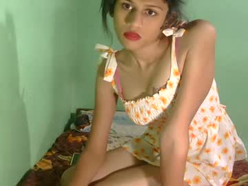 Sandunimaneesha23 Chaturbate stream image from July 18, 2026