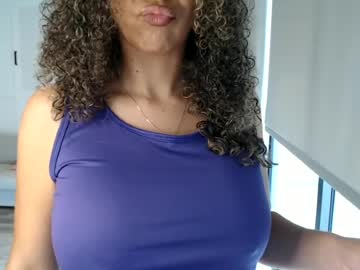 Karinakummings Chaturbate stream image from July 18, 2026