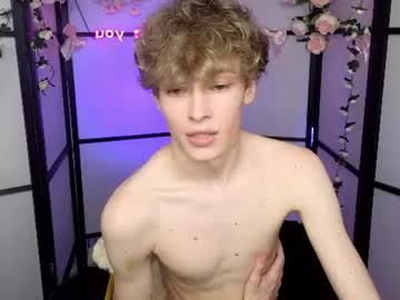 Curly_Twinkboy Chaturbate stream image from July 18, 2026