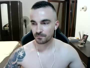 Mu5clemania Chaturbate stream image from July 18, 2026