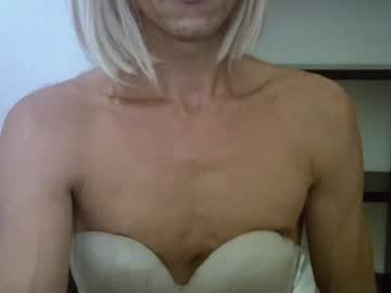 Unadiosa Chaturbate stream image from July 18, 2026