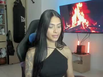 Maeve_Windsor Chaturbate stream image from July 19, 2026