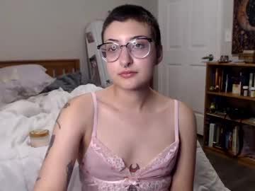 Basilbbb Chaturbate stream image from July 19, 2026