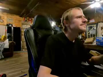 Greenlungs8195 Chaturbate stream image from July 19, 2026