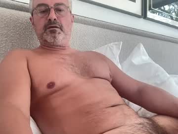 Laguy35 Chaturbate stream image from July 19, 2026
