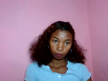 Sisybelle Chaturbate stream image from July 19, 2026