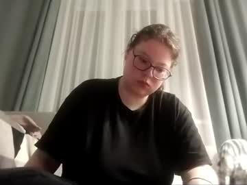 Mulavixen Chaturbate stream image from July 19, 2026