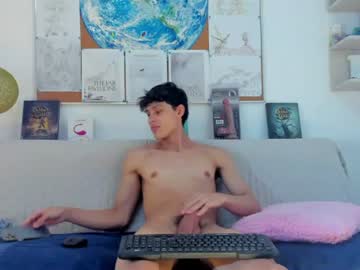 Loganoficialx Chaturbate stream image from July 19, 2026