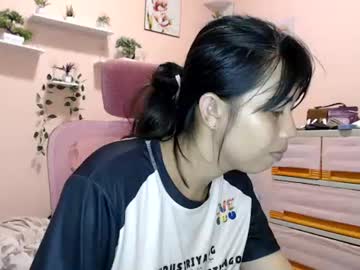 Queennbbee Chaturbate stream image from July 21, 2026