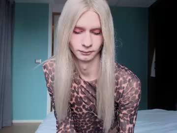 Huge_Vee Chaturbate stream image from July 21, 2026