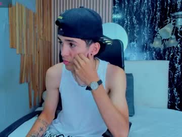 Enzoo_Smith Chaturbate stream image from July 21, 2026