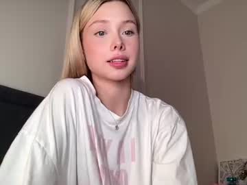 Blushland Chaturbate stream image from July 21, 2026
