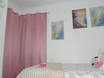 Lissa_Petiteee Chaturbate stream image from July 22, 2026