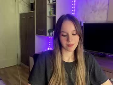 Rinaright Chaturbate stream image from July 22, 2026