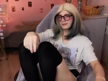 Foxispuff Chaturbate stream image from July 24, 2026